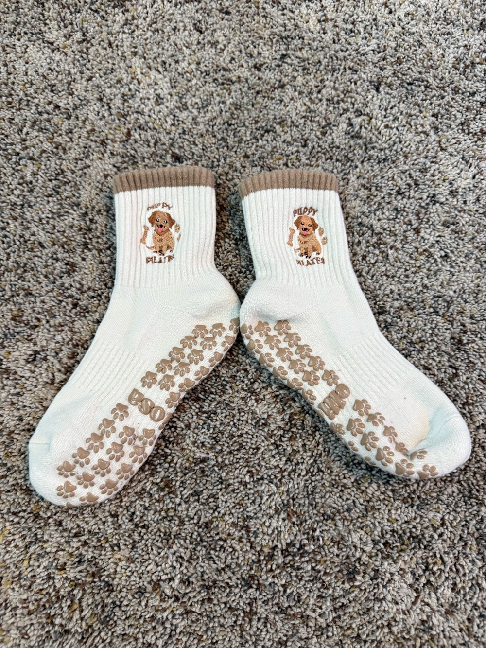 Elliosa Puppy Pilates Grip Socks One Size Women's - Picture 2 of 4